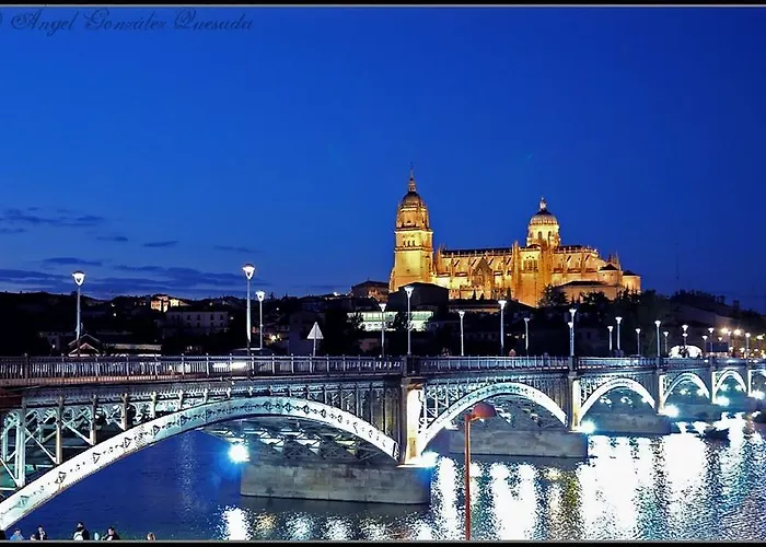 Puerta Zamora, Centro, Wifi Con Salón Y 2 Dormitorios, Parking Apartamento *