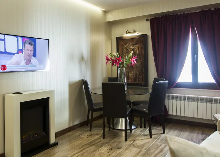 Puerta Zamora, Centro, Wifi Con Salón Y 2 Dormitorios, Parking * Salamanca